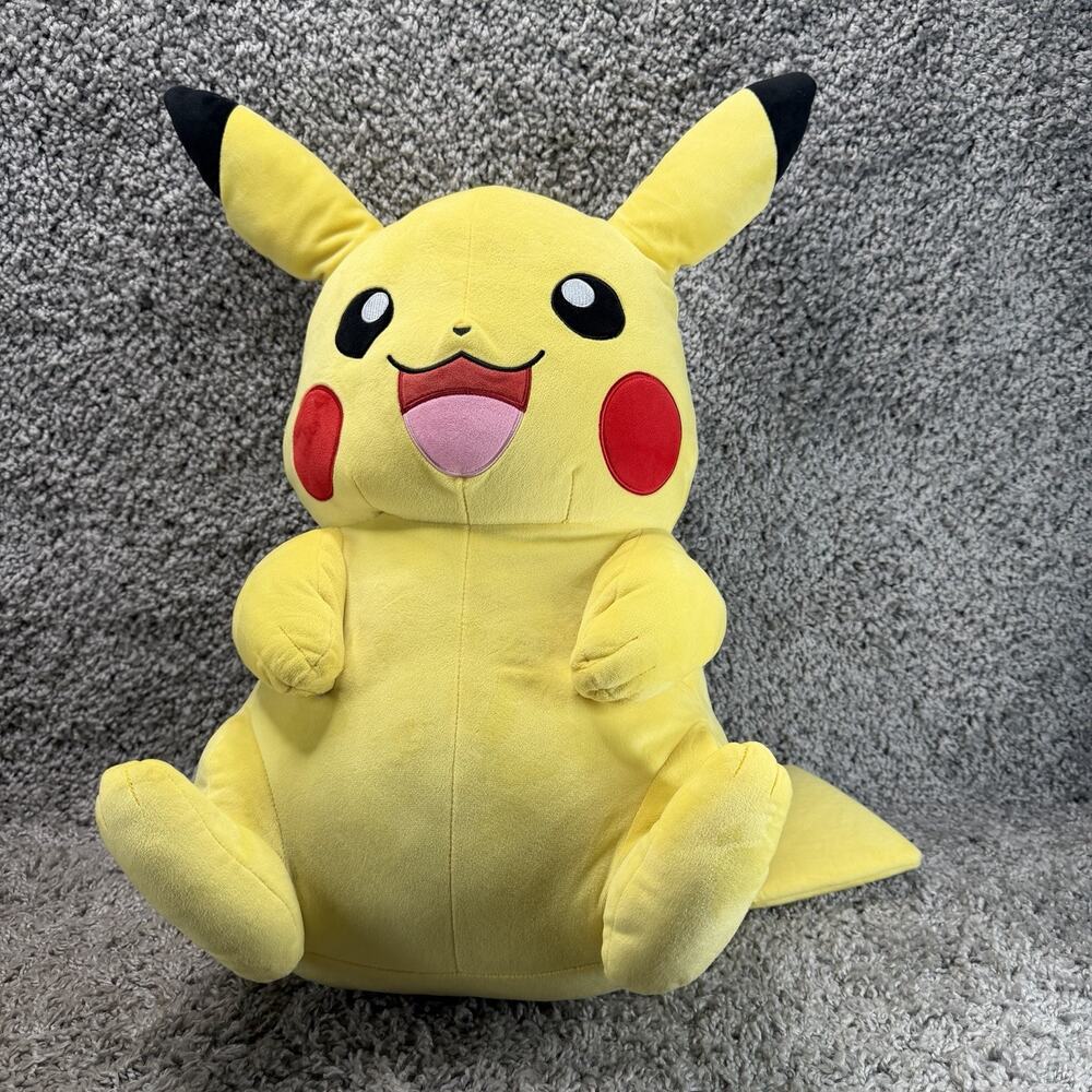 Pokémon Pikachu Giant 21 Inch Plush Stuffed Toy Snuggly Soft Pokémon Toys